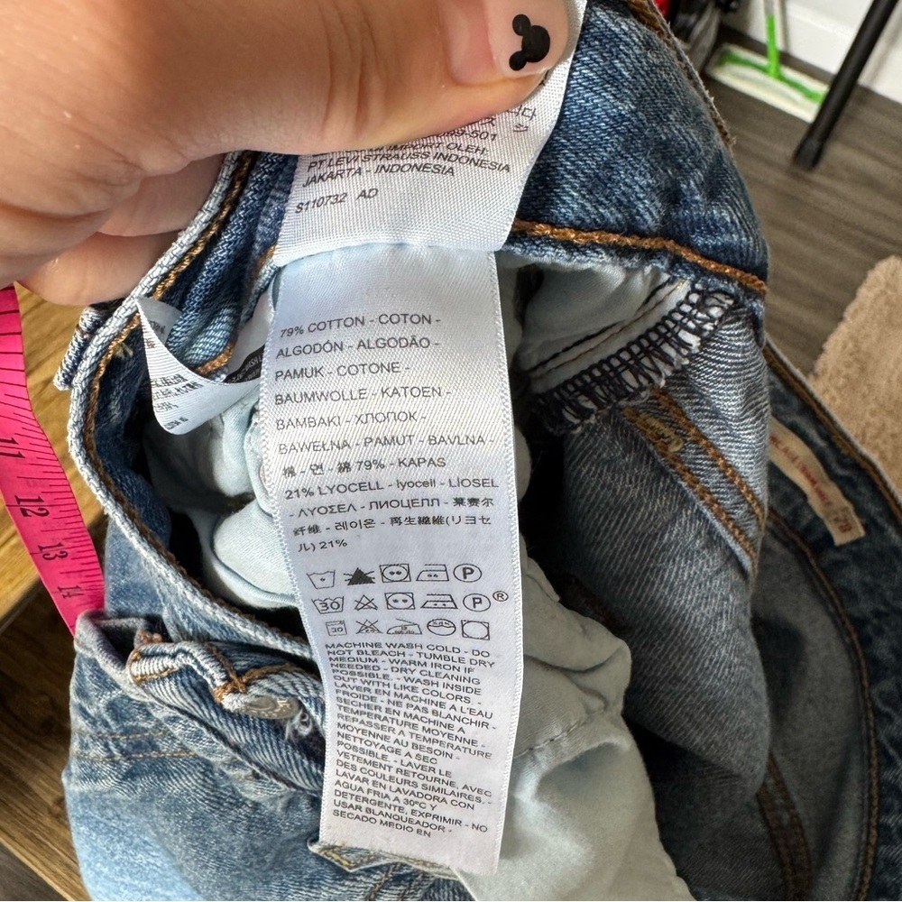 Levi's Ribcage Straight Ankle Jeans Feelin' Cagey Distressed 28 - Picture 9 of 10